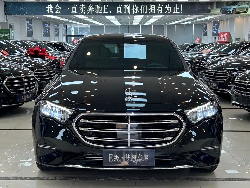 Mercedes-Benz E-Class 2024