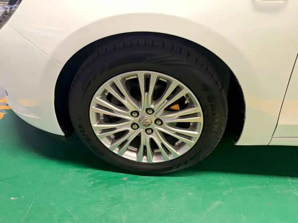 Buick Excelle GT 2015 — фото 23