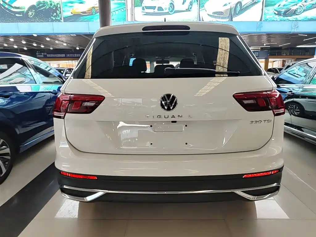 Volkswagen Tiguan L 2022 — фото 6