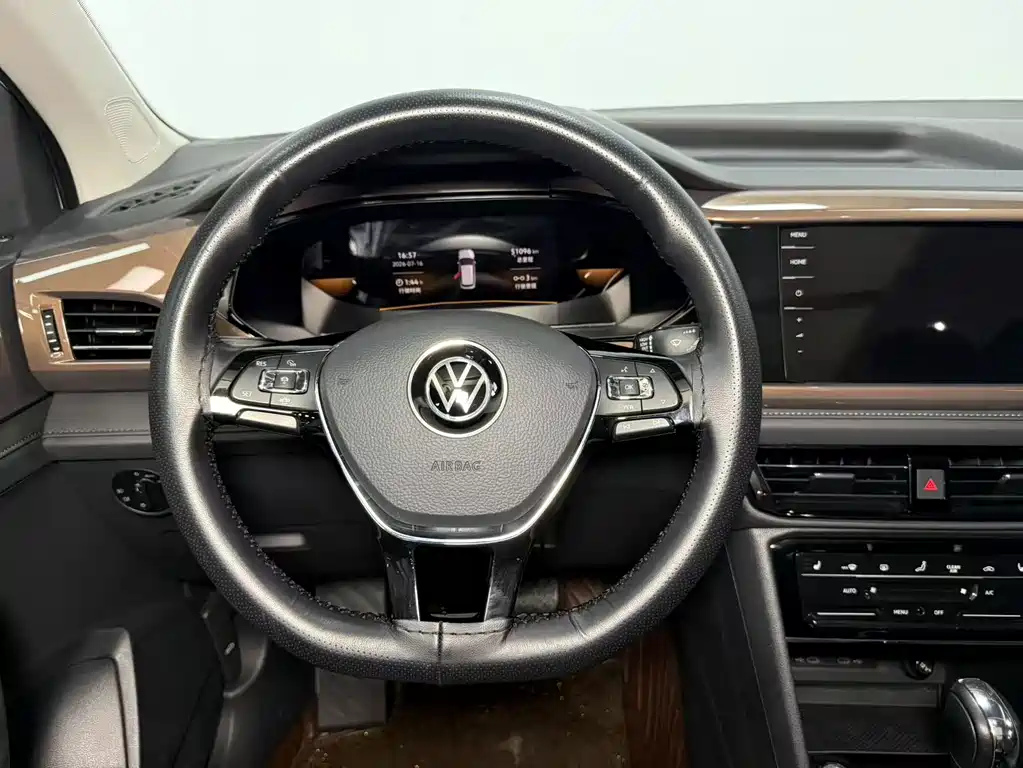 Volkswagen Tharu 2022 — фото 14