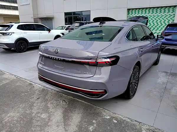 Volkswagen Passat 2024