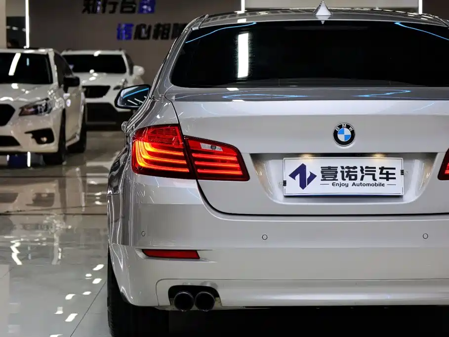 BMW 5 Series 2016 — фото 8
