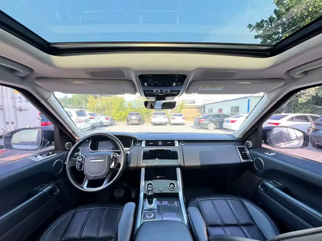 Land Rover Sport 2020 — фото 8