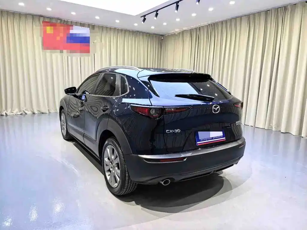 Mazda CX-30 2022 — фото 12