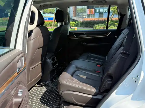 Roewe RX8 2019
