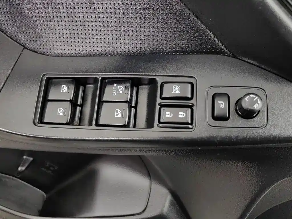 Subaru Forester 2015 — фото 9