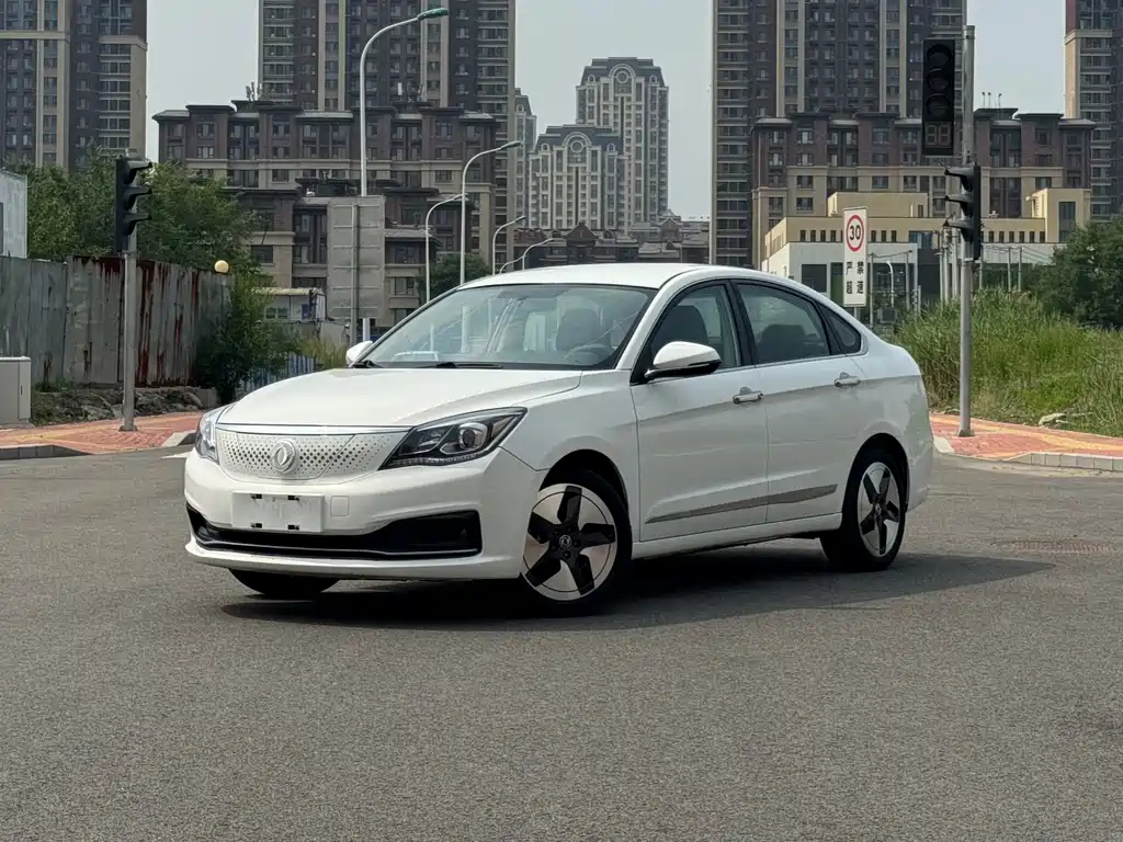 Dongfeng E70 2020