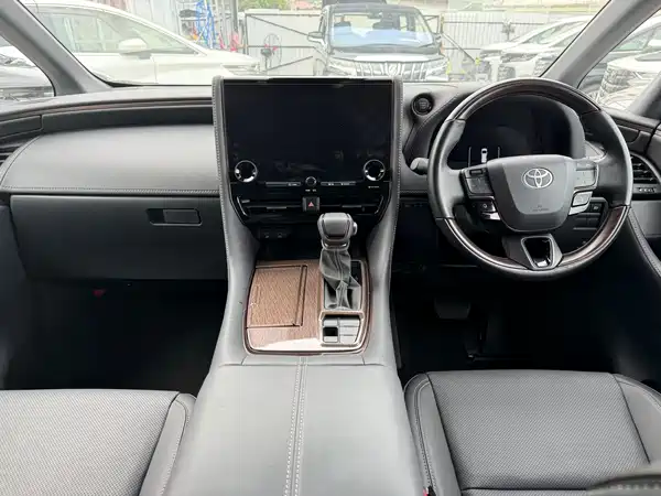 Toyota Alphard 2024