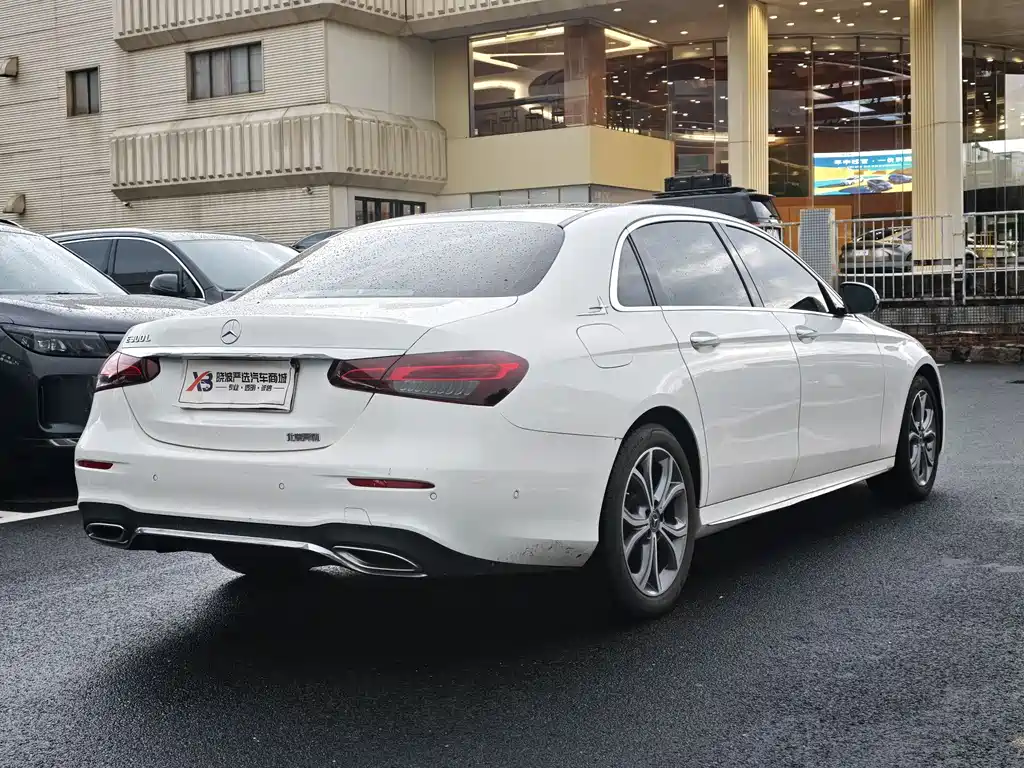 Mercedes-Benz E-Class 2021