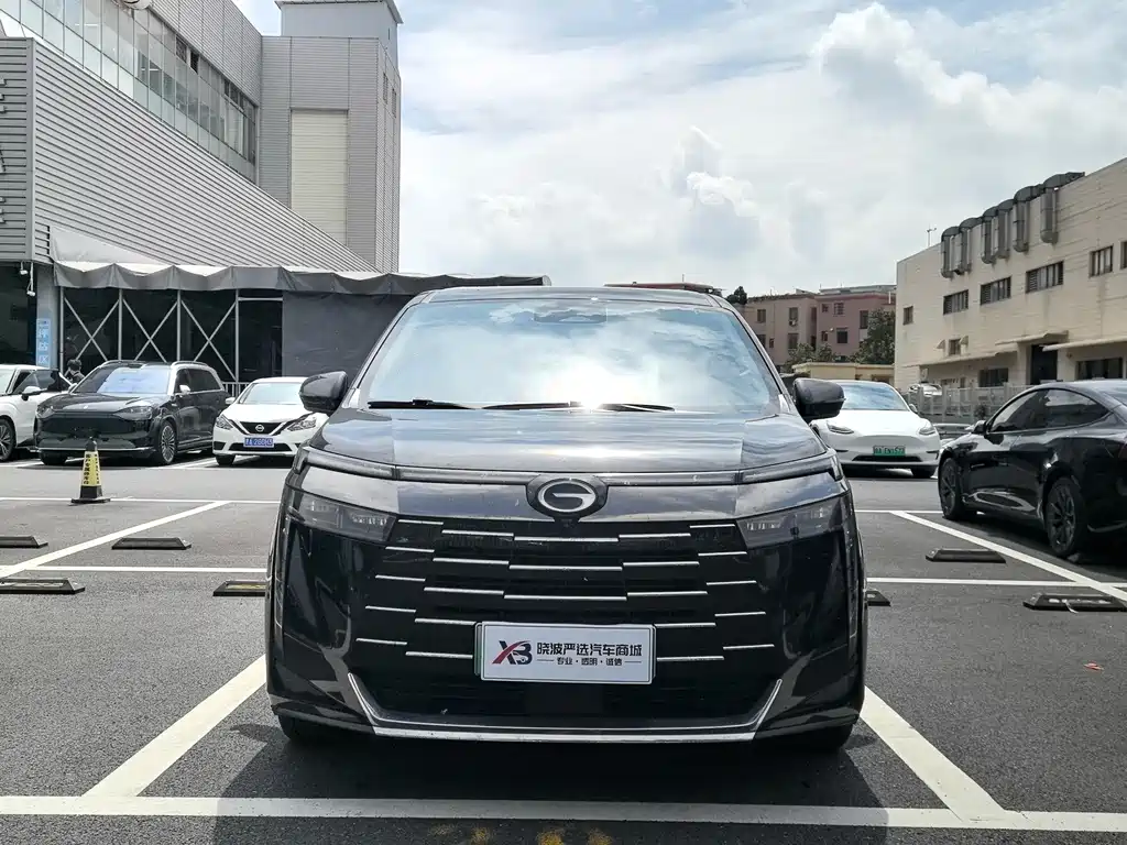 GAC Trumpchi E8 PHEV 2024 — фото 2