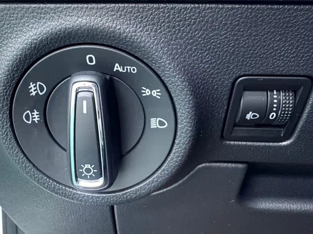 Skoda Karoq 2023 — фото 10