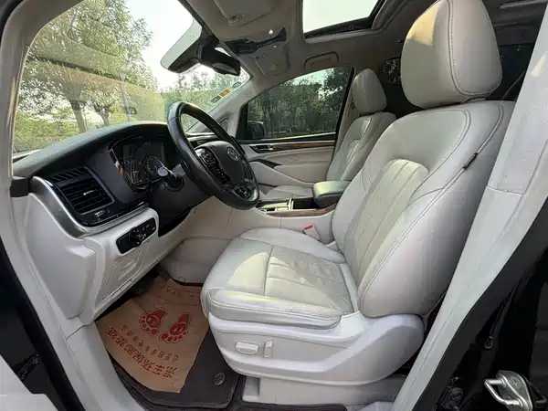 GAC Trumpchi M8 2018