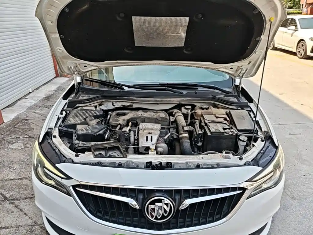 Buick Excelle 2018 — фото 20