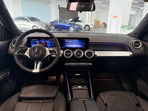 Mercedes-Benz EQB 2025