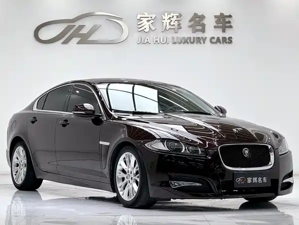 Jaguar XF 2013