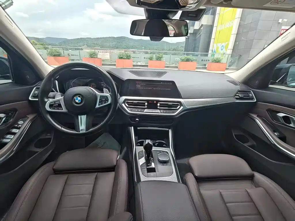 BMW 3 Series 2021