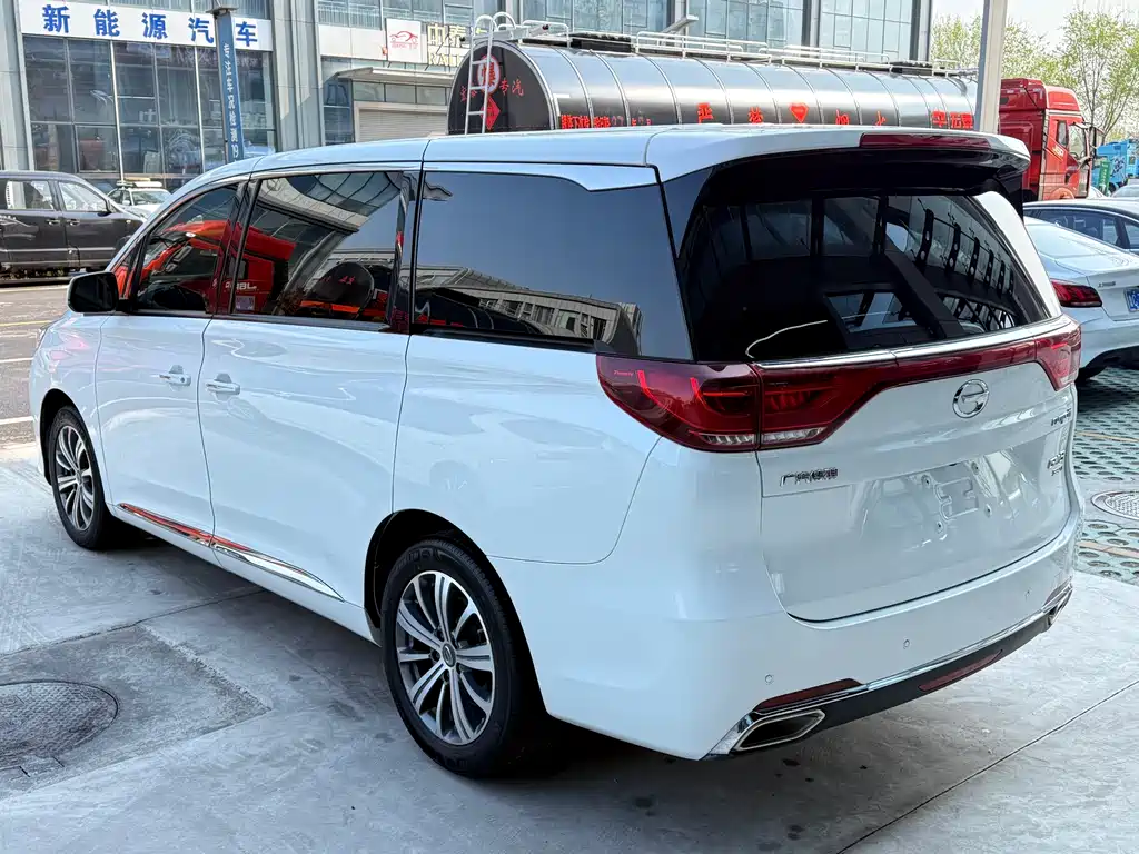 GAC Motor Trumpchi M8 2019 — фото 3