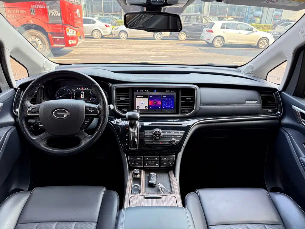 GAC Motor Trumpchi M8 2019 — фото 12