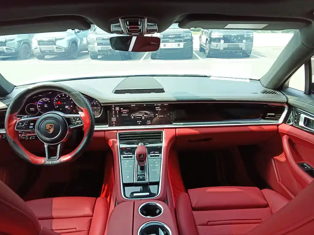 Porsche Panamera 2019 — фото 12