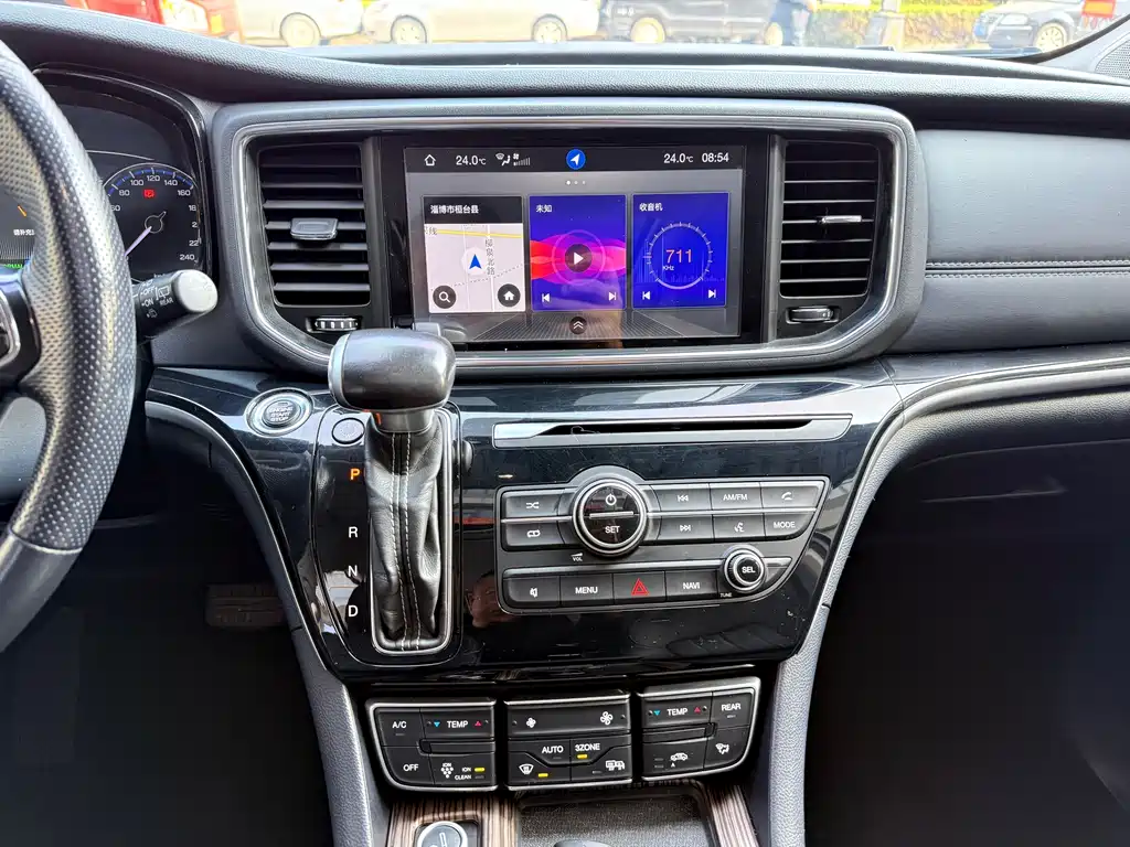 GAC Motor Trumpchi M8 2019 — фото 15