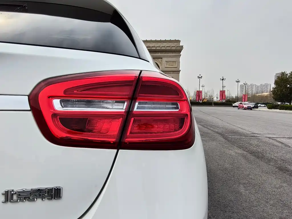 Mercedes-Benz GLA 2017 — фото 18
