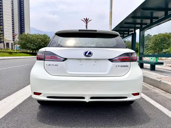 Lexus CT 2013