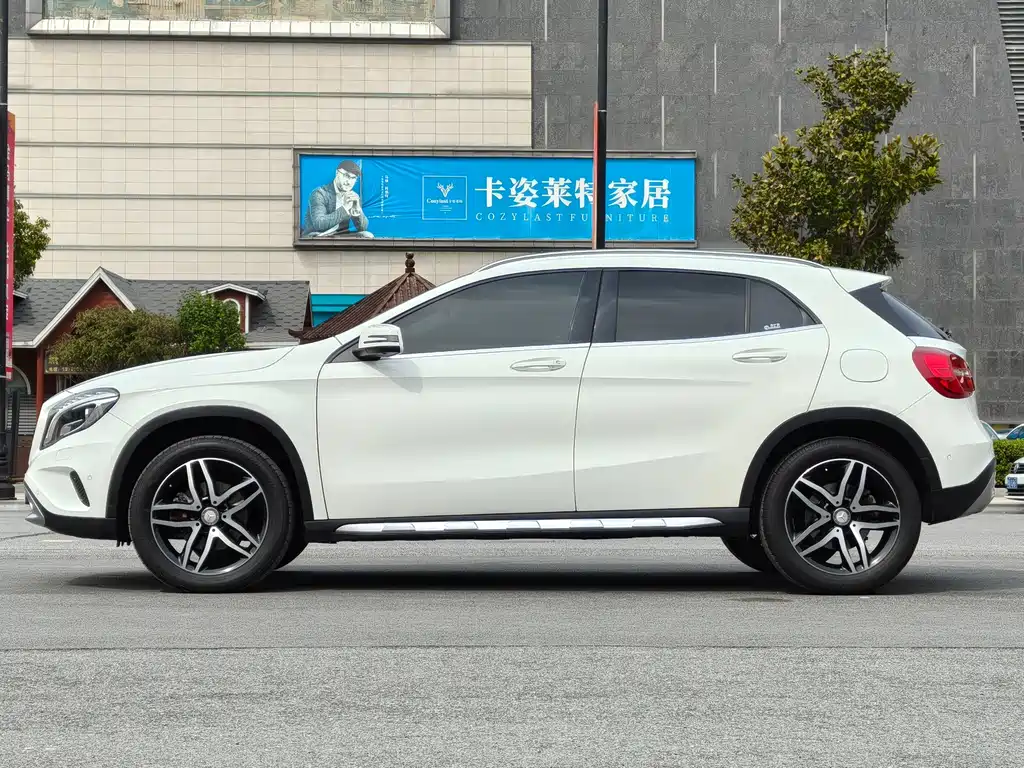 Mercedes-Benz GLA 2017