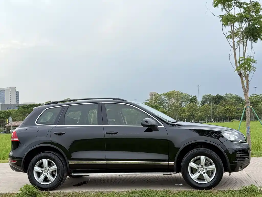 Volkswagen Touareg 2012