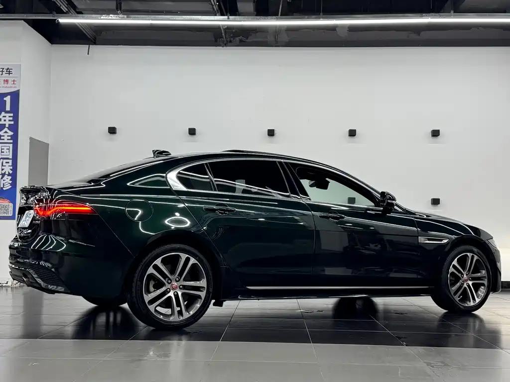 Jaguar XEL 2023 — фото 15