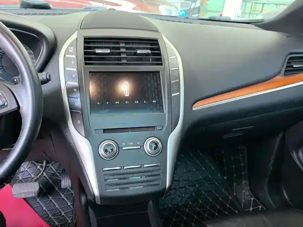 Lincoln MKC 2019
