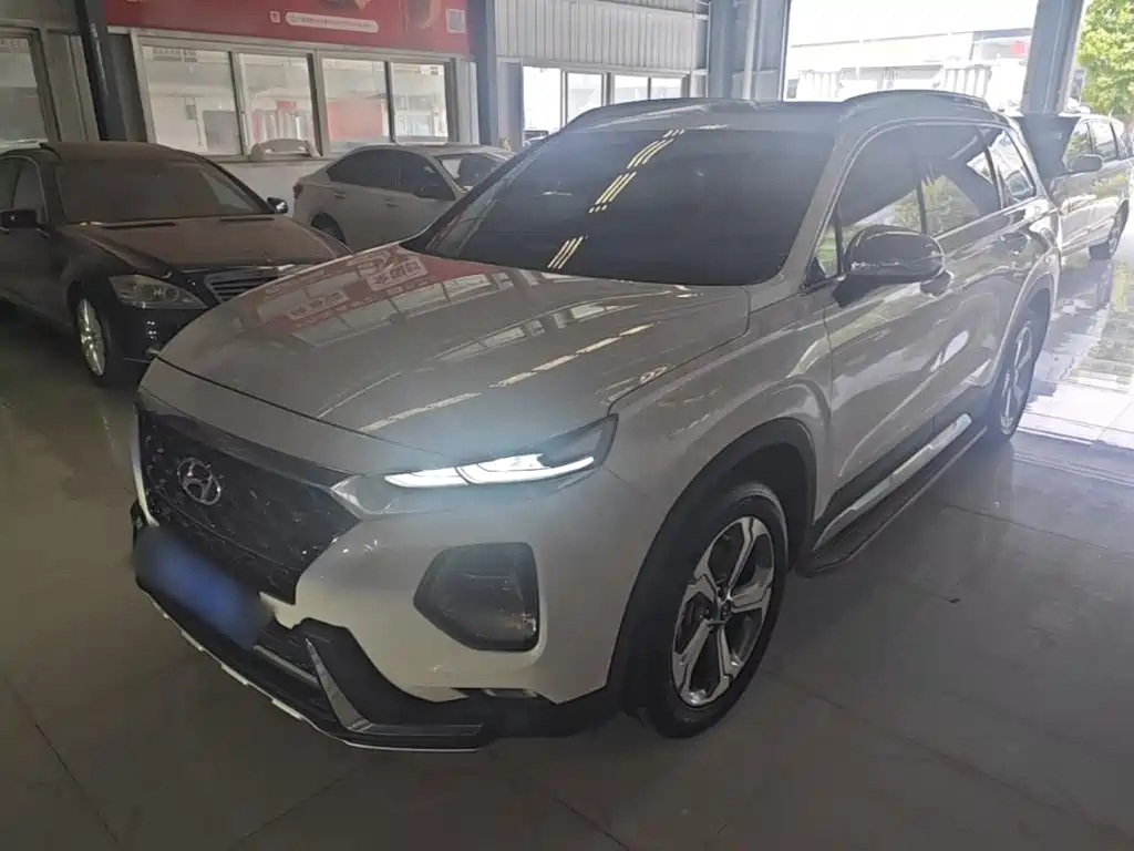 Hyundai Santa Fe 2020 — фото 2