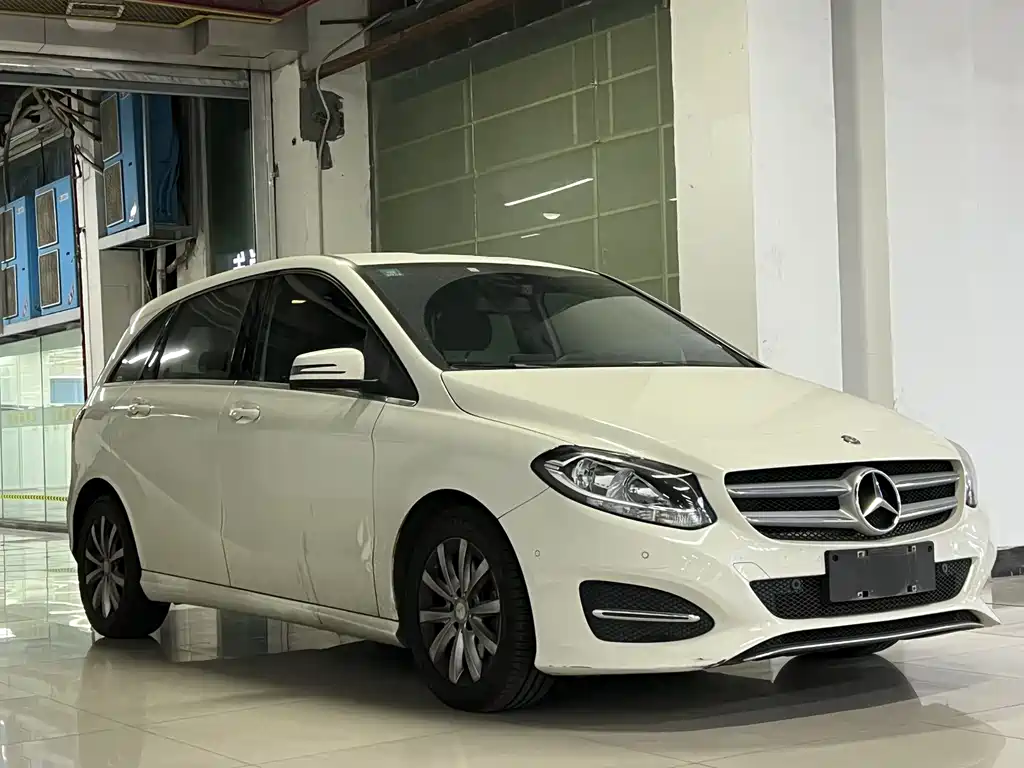 Mercedes-Benz B-Class 2017 — фото 3