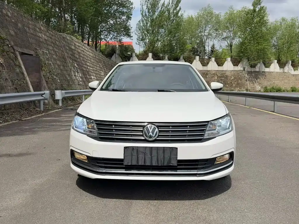 Volkswagen Lavida 2017 — фото 2