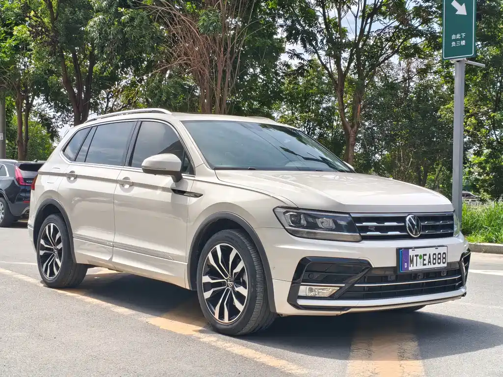 Volkswagen Tiguan L 2021