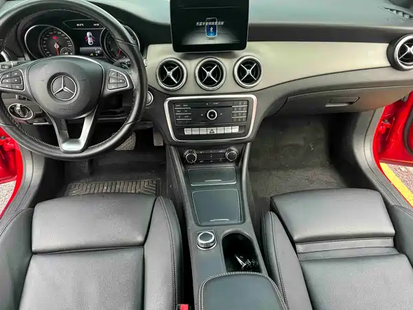 Mercedes-Benz CLA 2017