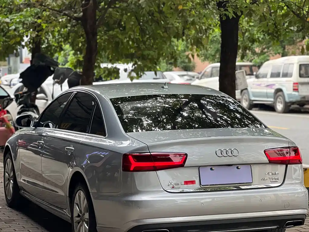 Audi A6L 2016