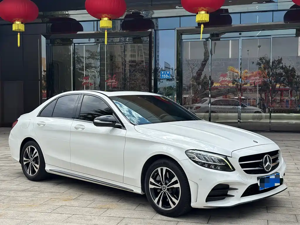 Mercedes-Benz C-Class 2019 — фото 3