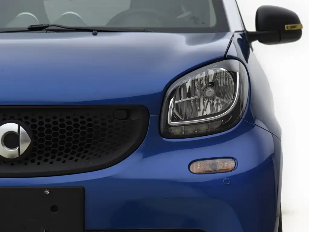 smart Fortwo 2019 — фото 3