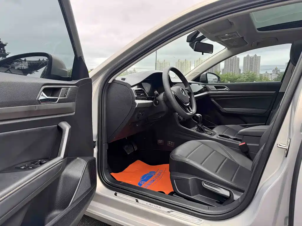 Volkswagen Lavida 2022