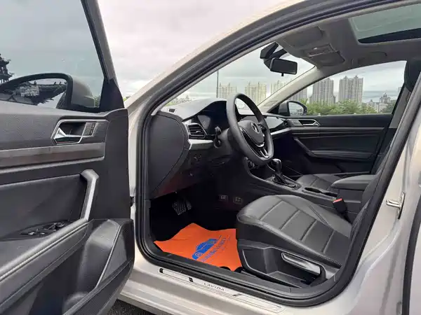 Volkswagen Lavida 2022