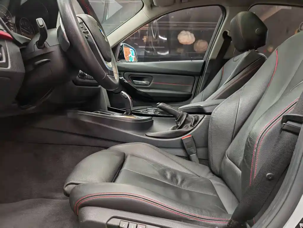 BMW 3 Series 2015 — фото 13