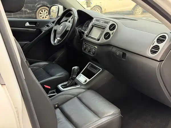 Volkswagen Tiguan 2015