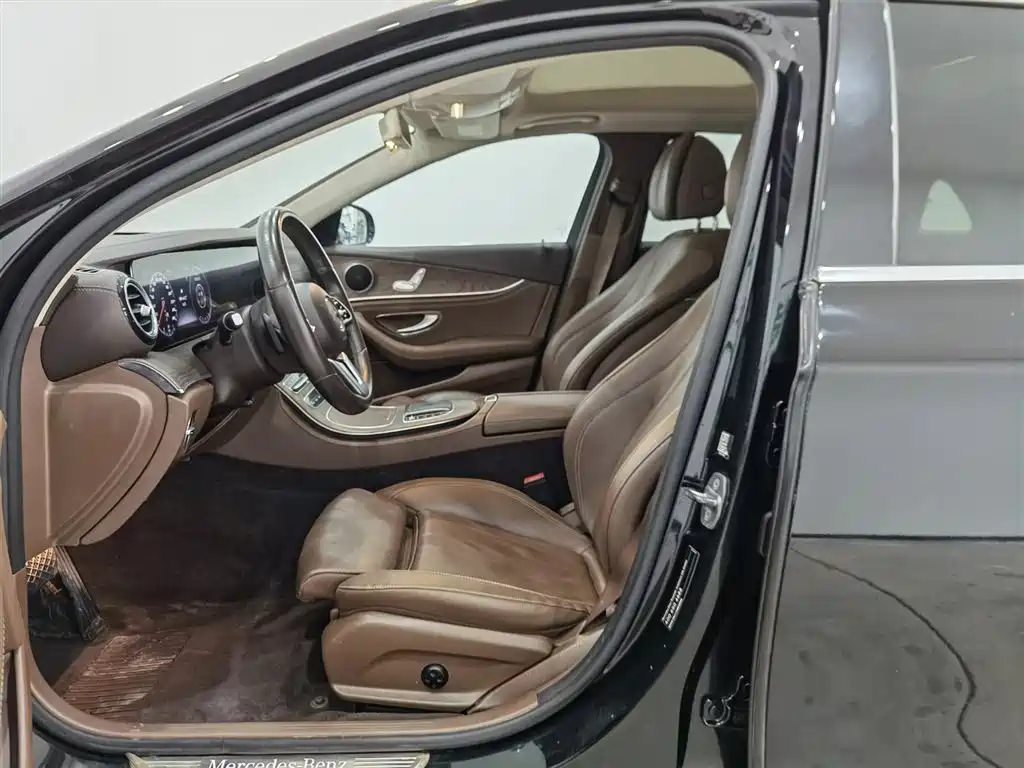 Mercedes-Benz E-Class 2020 — фото 10