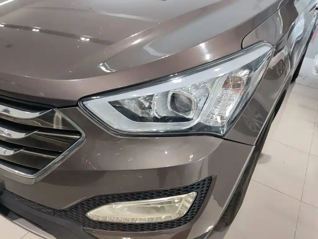 Hyundai Santa Fe 2015 — фото 24