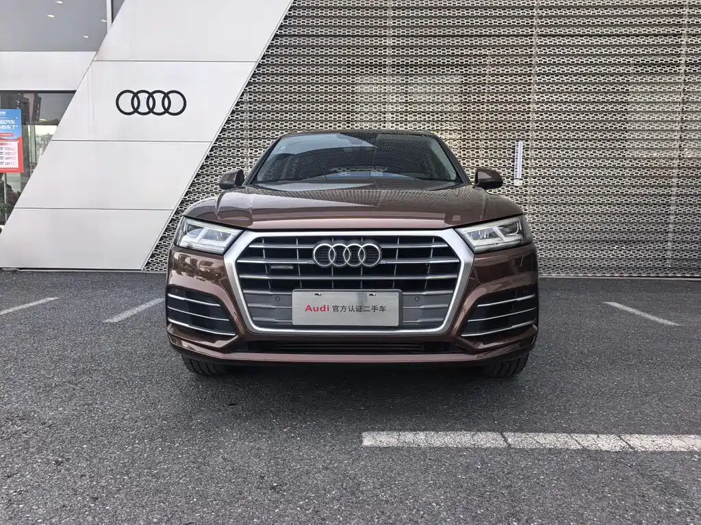 Audi Q5L 2019 — фото 2