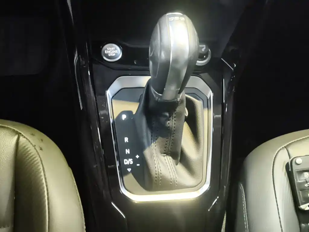 Volkswagen T-Roc 2021 — фото 14