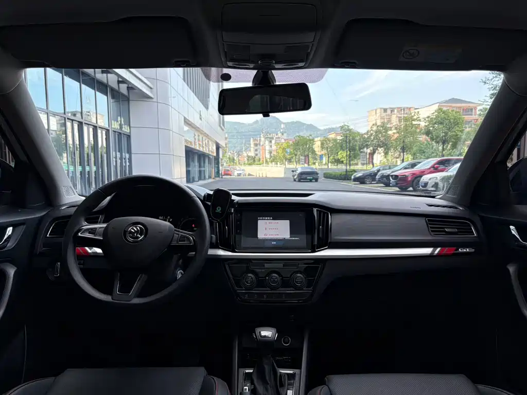 Skoda Kamiq 2024 — фото 10