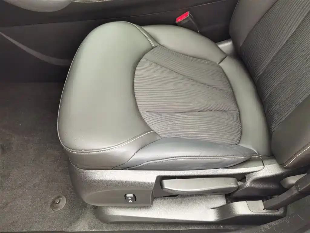 Buick Envision Plus 2017 — фото 20