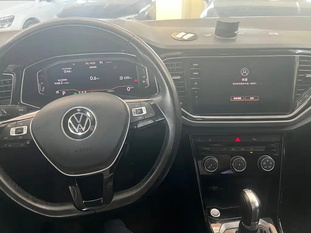 Volkswagen T-Roc 2023 — фото 17