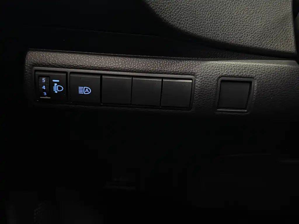 Toyota Levin 2023 — фото 21